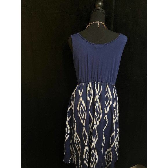 Charming Charlie, Blue Dress, bottom zigzag pattern design, Large - Picture 2 of 2